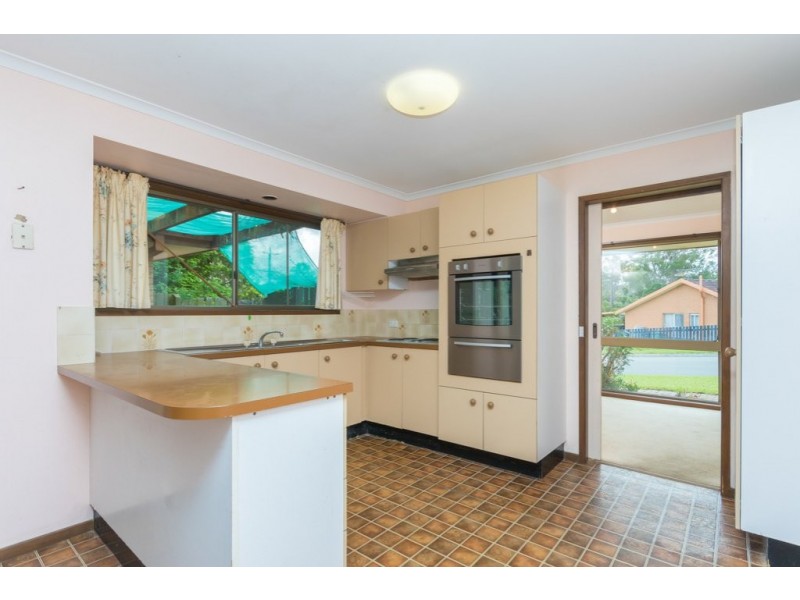 5 Macquarie Drive, Petrie QLD 4502