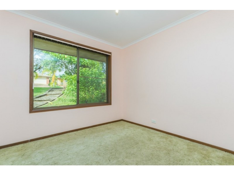 5 Macquarie Drive, Petrie QLD 4502