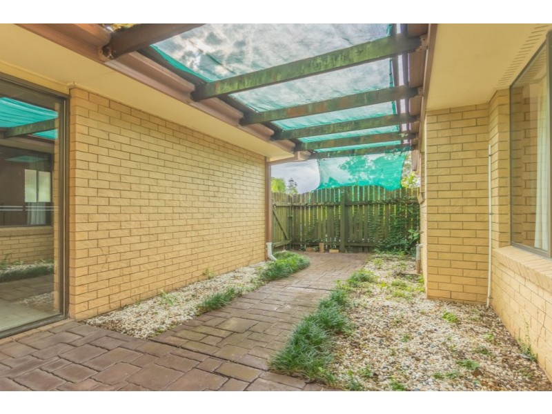 5 Macquarie Drive, Petrie QLD 4502