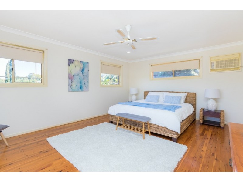 11 Markwell Court, Petrie QLD 4502