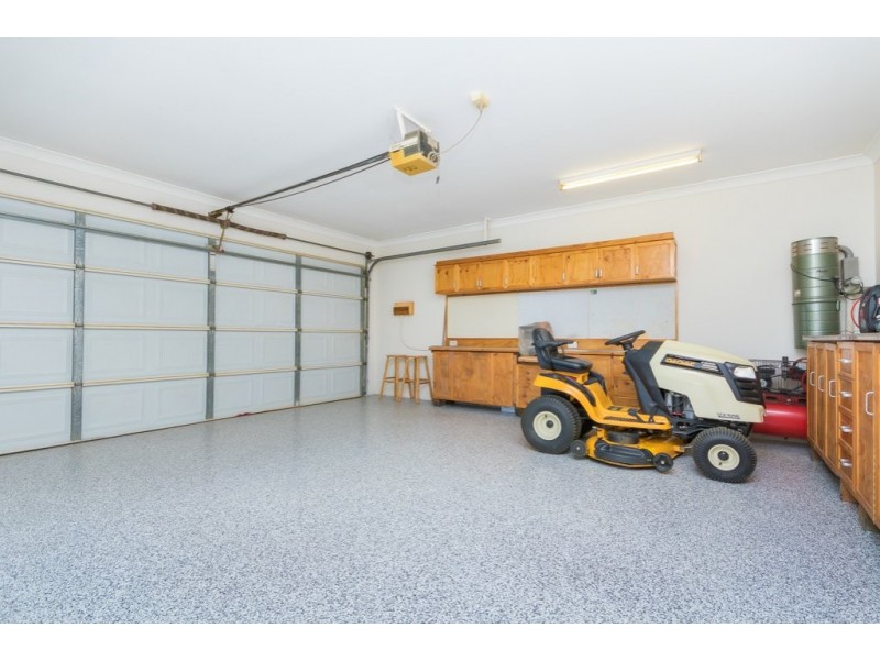 11 Markwell Court, Petrie QLD 4502