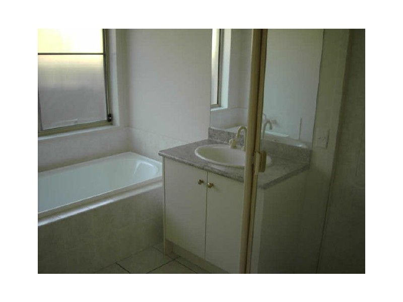 45 Kirri Avenue, Petrie QLD 4502