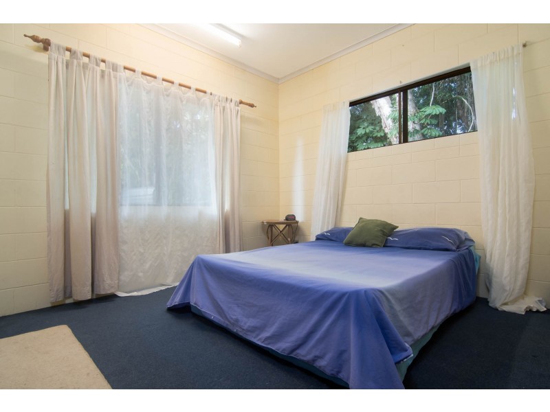 4 Sonata Close, Port Douglas QLD 4877
