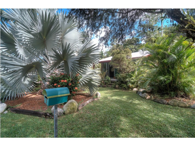9 Wattle Street, Mossman QLD 4873