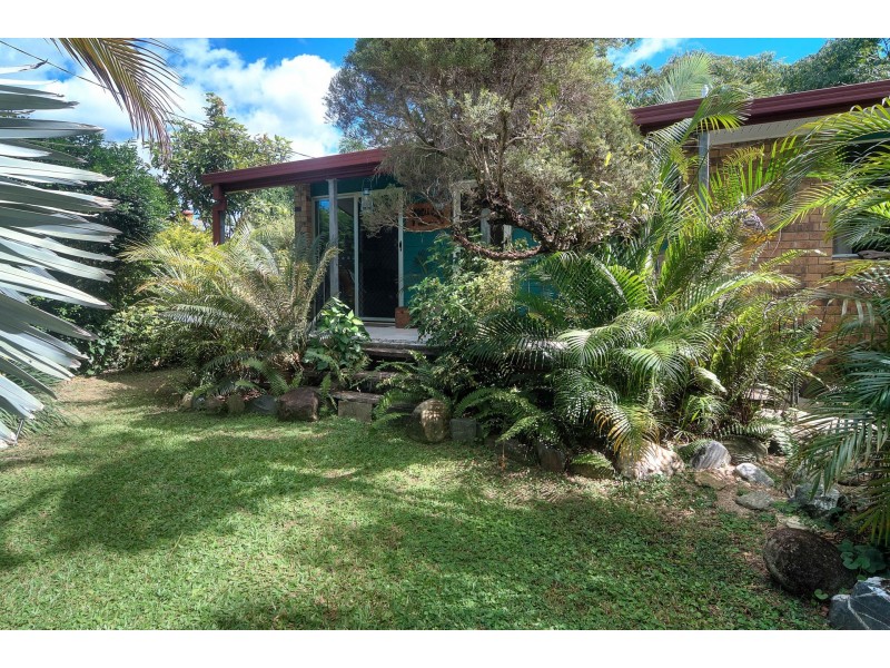9 Wattle Street, Mossman QLD 4873