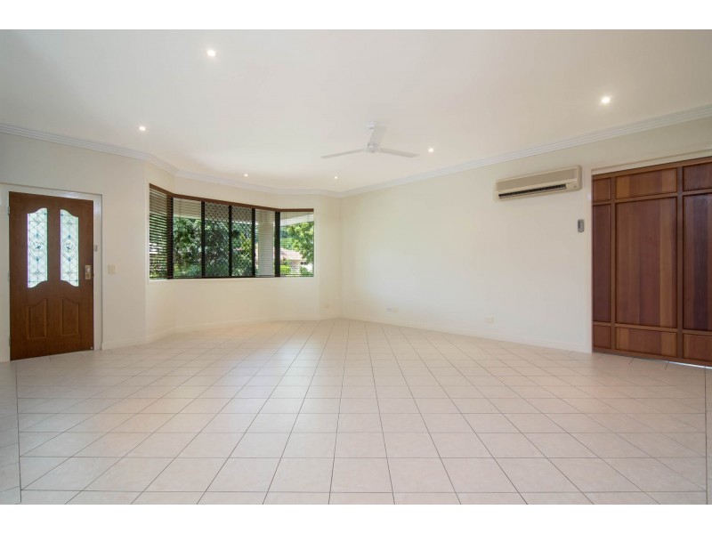 13 Forest Glen Road, Mossman QLD 4873
