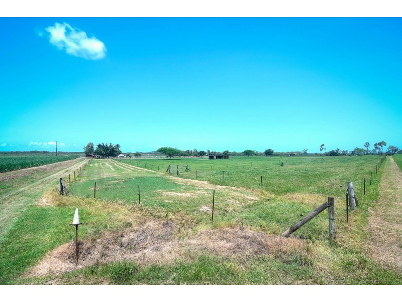 6613 Captain Cook Highway, Port Douglas QLD 4877