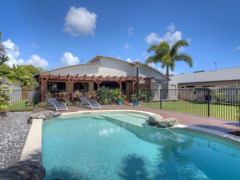 8 Sanderling Close, Port Douglas QLD 4877