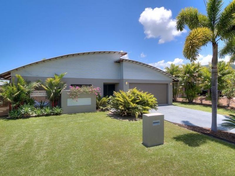 8 Sanderling Close, Port Douglas QLD 4877