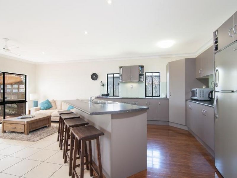 8 Sanderling Close, Port Douglas QLD 4877