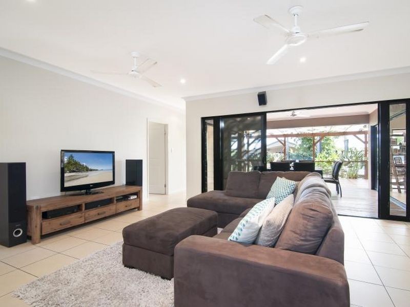 8 Sanderling Close, Port Douglas QLD 4877