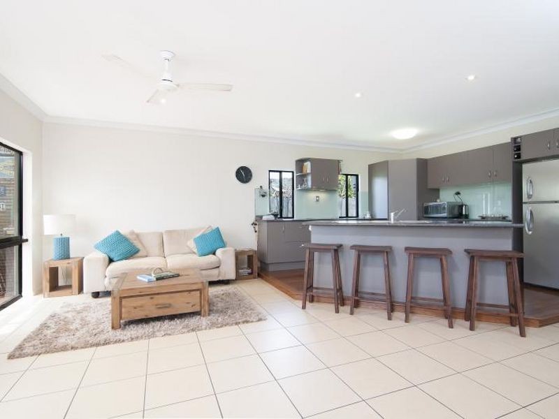 8 Sanderling Close, Port Douglas QLD 4877