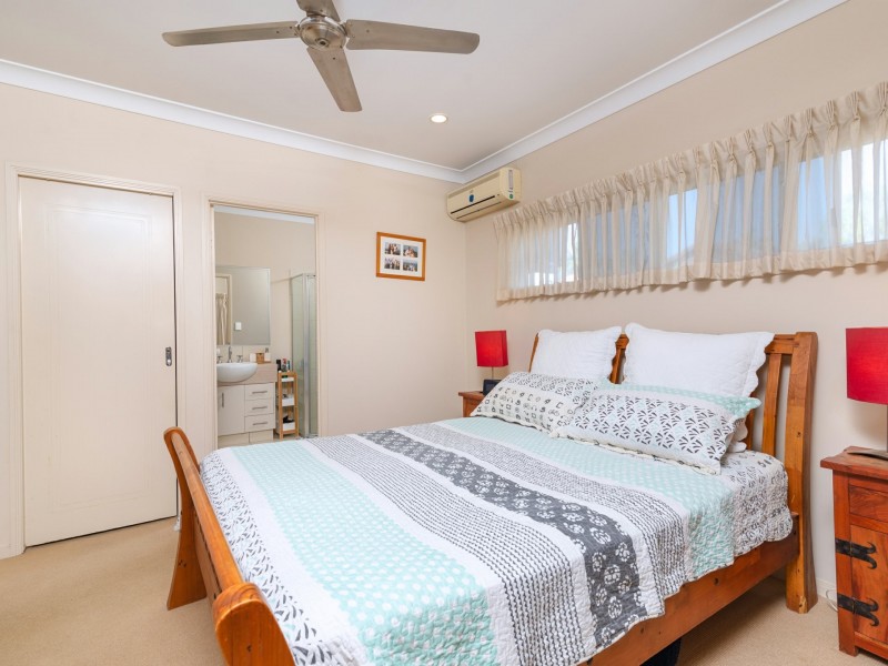 4 Shearwater Street, Port Douglas QLD 4877