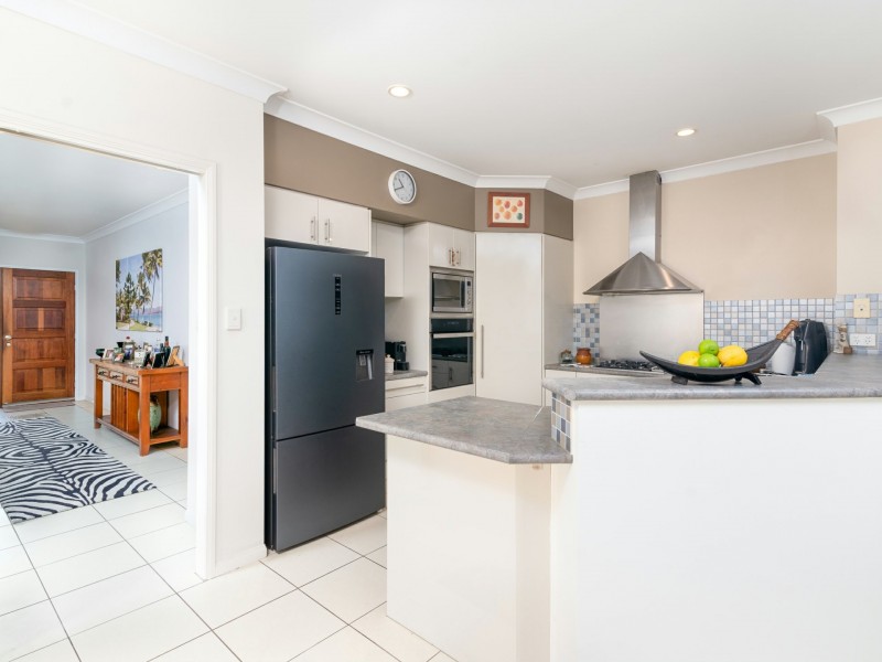 4 Shearwater Street, Port Douglas QLD 4877