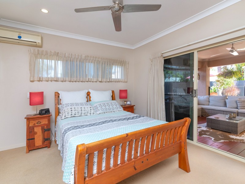 4 Shearwater Street, Port Douglas QLD 4877