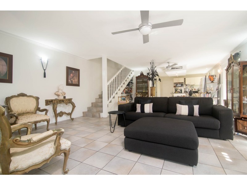 141 Davidson St, Port Douglas QLD 4877