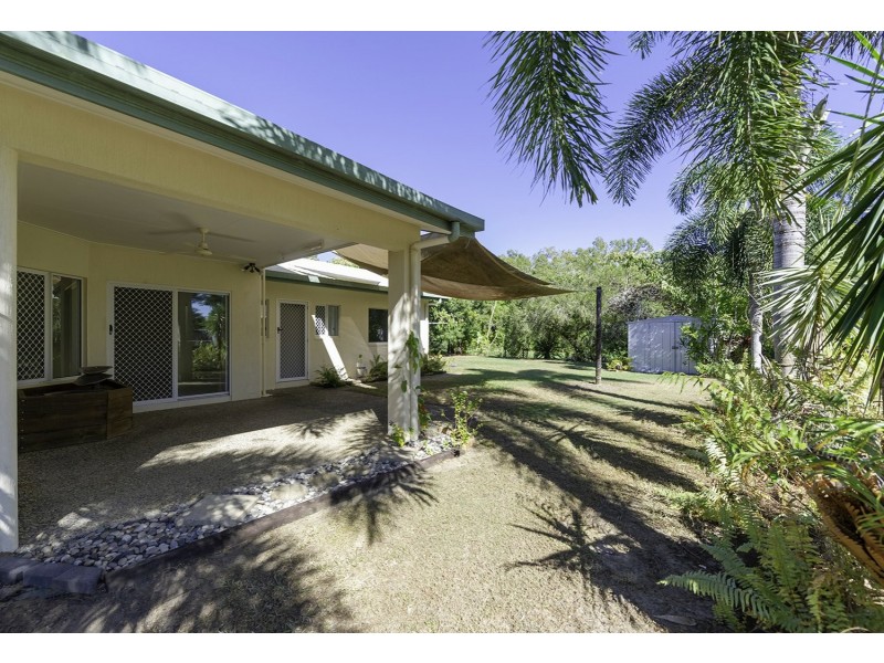 16 Albatross Close, Cooya Beach QLD 4873