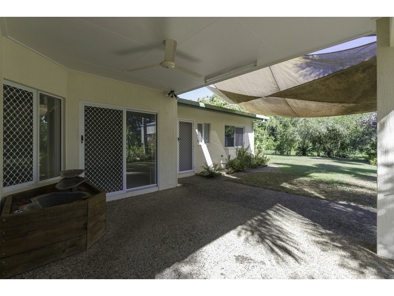 16 Albatross Close, Cooya Beach QLD 4873