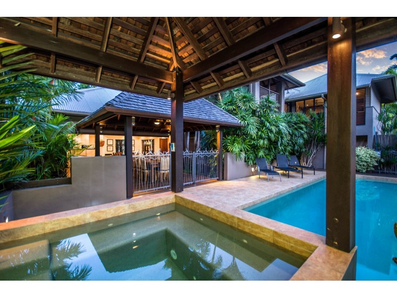 35 Beachfront Mirage, Port Douglas QLD 4877