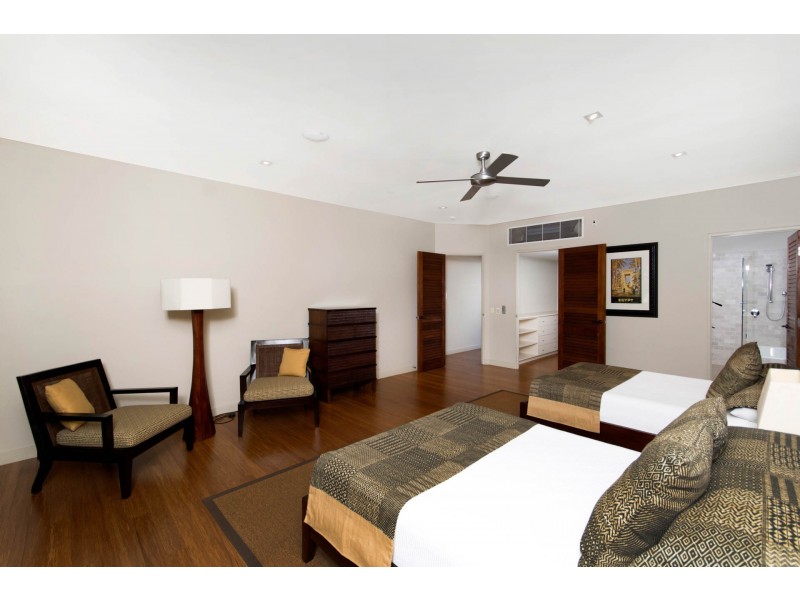 35 Beachfront Mirage, Port Douglas QLD 4877