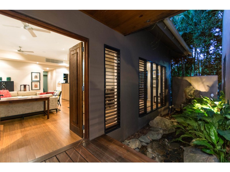 35 Beachfront Mirage, Port Douglas QLD 4877