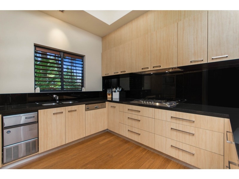 35 Beachfront Mirage, Port Douglas QLD 4877