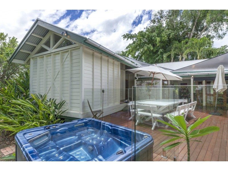 4 Ruby Close, Port Douglas QLD 4877