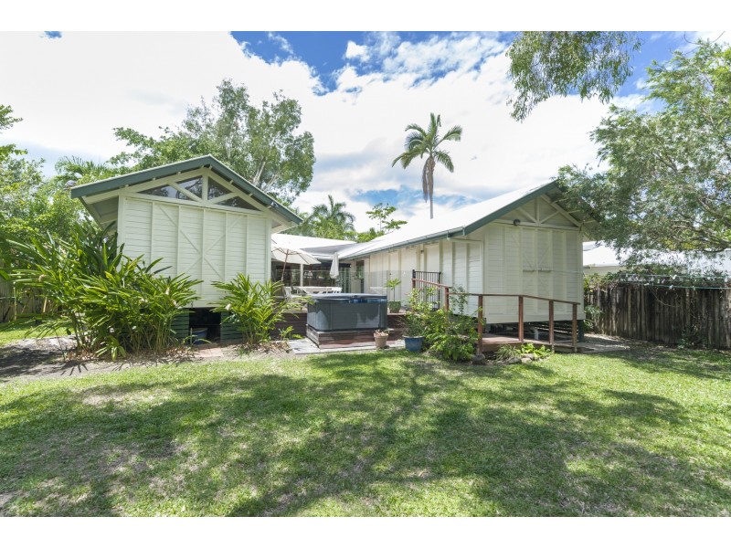 4 Ruby Close, Port Douglas QLD 4877