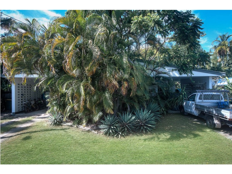 2/5 Helmet Street, Port Douglas QLD 4877