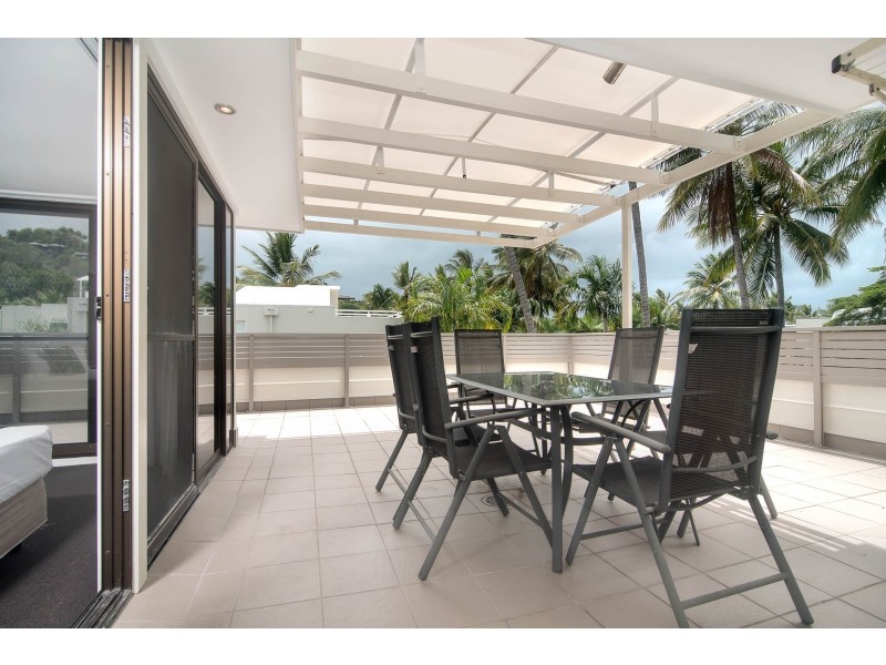 17 Tropical Reef/10 Davidson Street, Port Douglas QLD 4877