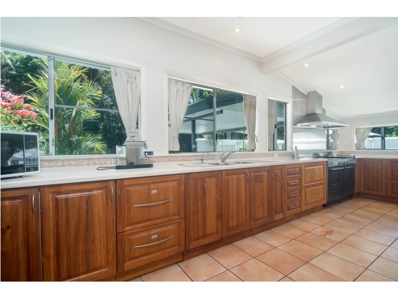 9 Little Reef Street, Port Douglas QLD 4877