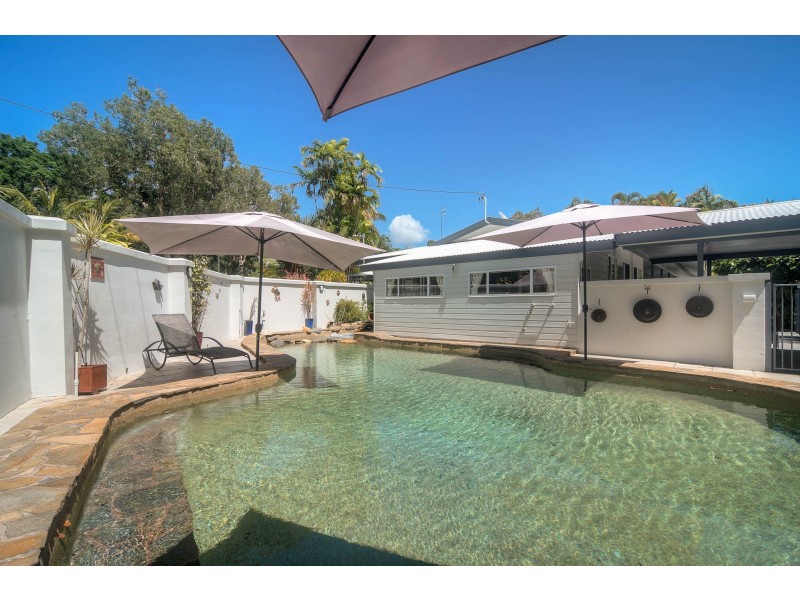 9 Little Reef Street, Port Douglas QLD 4877