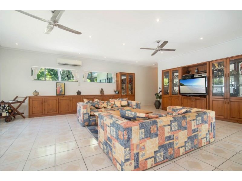 9 Little Reef Street, Port Douglas QLD 4877