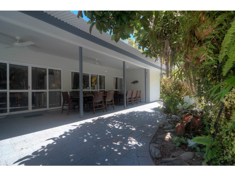9 Little Reef Street, Port Douglas QLD 4877