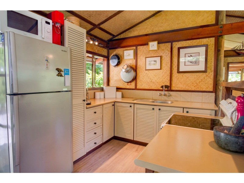 82-86 Reynolds Road, Oak Beach QLD 4877