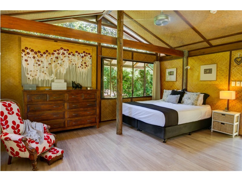 82-86 Reynolds Road, Oak Beach QLD 4877