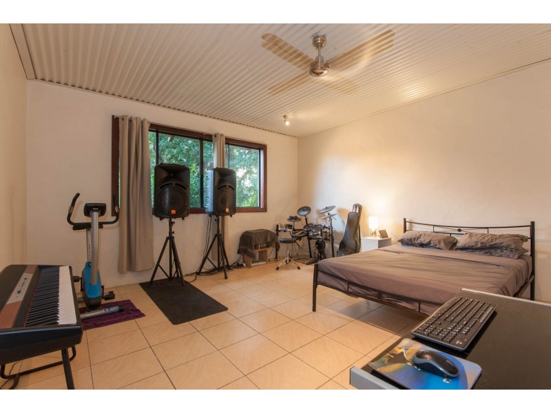 17 Cooya Beach Road, Cooya Beach QLD 4873