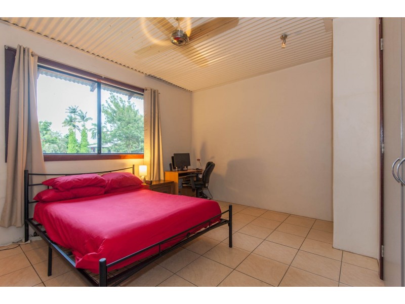 17 Cooya Beach Road, Cooya Beach QLD 4873