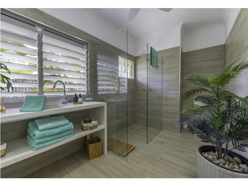 22 Endeavour Street, Port Douglas QLD 4877