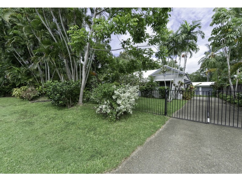 22 Endeavour Street, Port Douglas QLD 4877