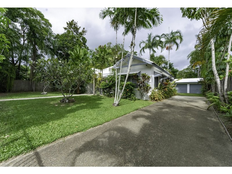 22 Endeavour Street, Port Douglas QLD 4877