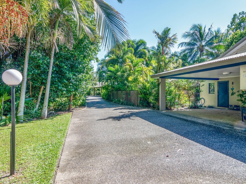 2 Fronds/33 Nautilus Street, Port Douglas QLD 4877