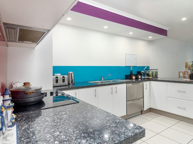 2 Fronds/33 Nautilus Street, Port Douglas QLD 4877