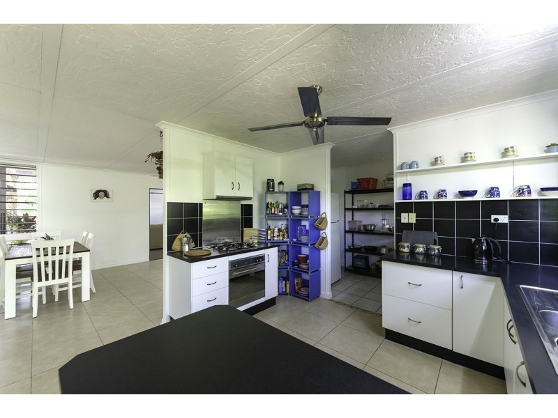 5 Jacaranda Close, Cooya Beach QLD 4873