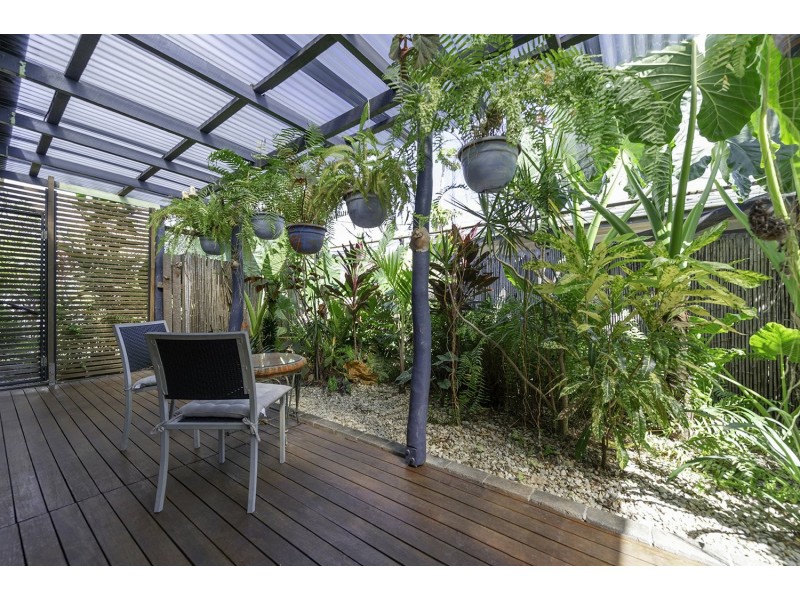 5 Jacaranda Close, Cooya Beach QLD 4873