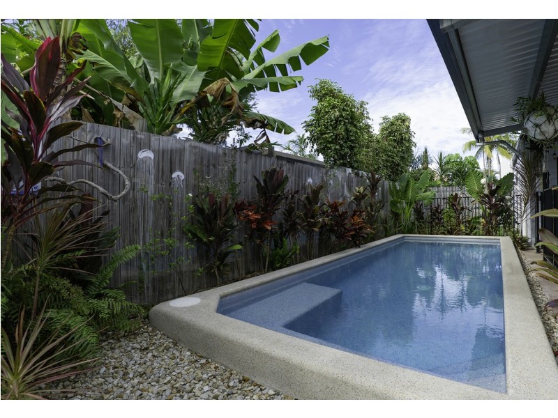 5 Jacaranda Close, Cooya Beach QLD 4873