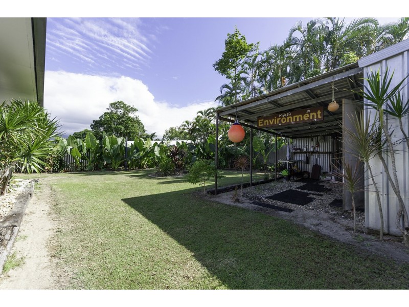 5 Jacaranda Close, Cooya Beach QLD 4873