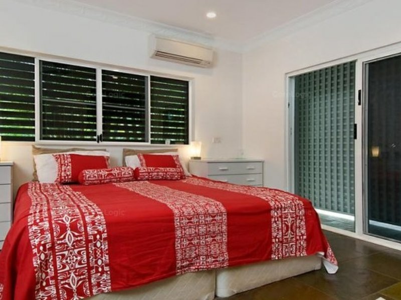 24 Limpet Avenue, Port Douglas QLD 4877