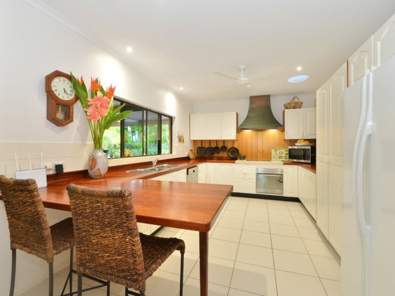 11 Andrews Close, Port Douglas QLD 4877