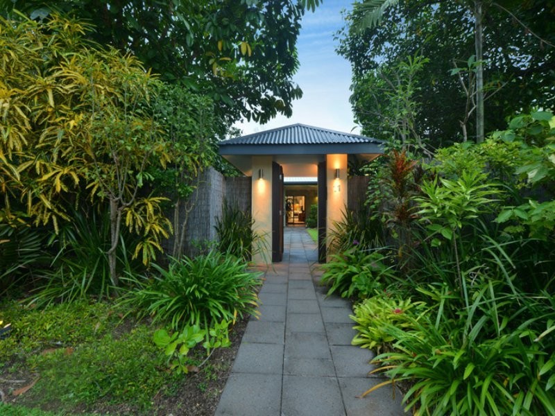 11 Andrews Close, Port Douglas QLD 4877